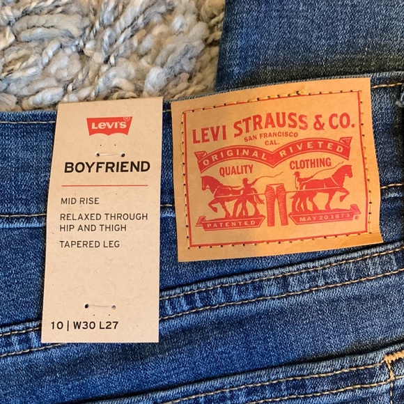 Brand new Levi’s Boyfriend jeans. - Picture 5 of 5